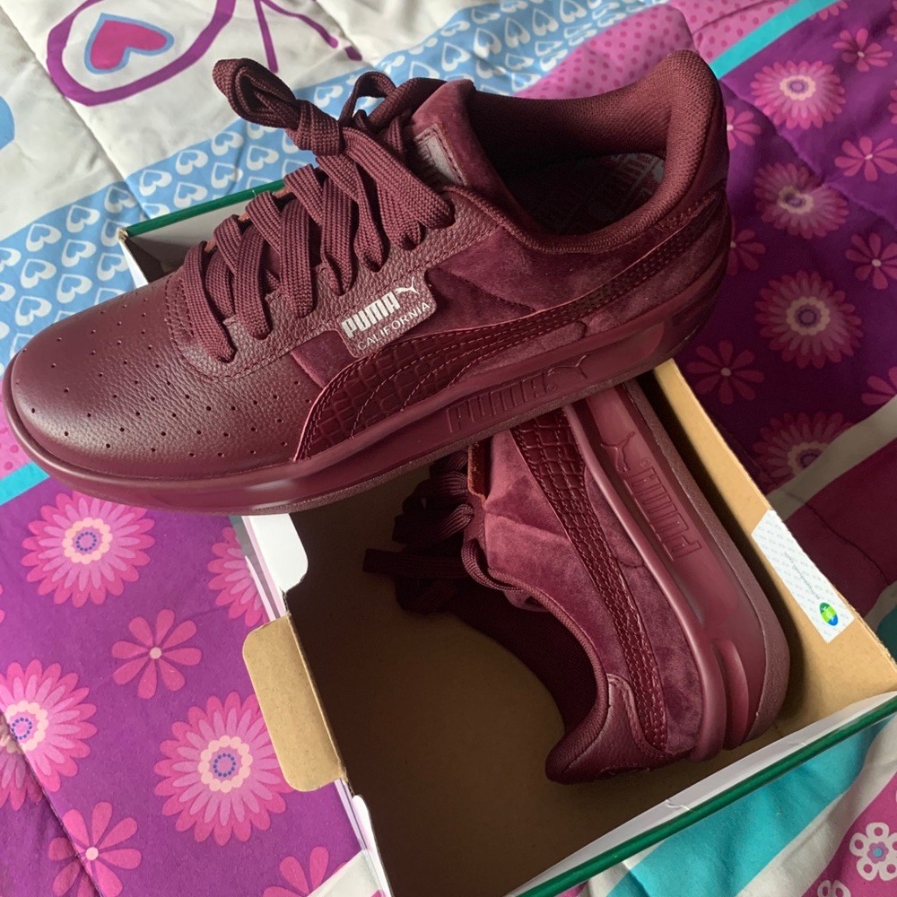 Brand new in box Women’s Puma California Sneaker
